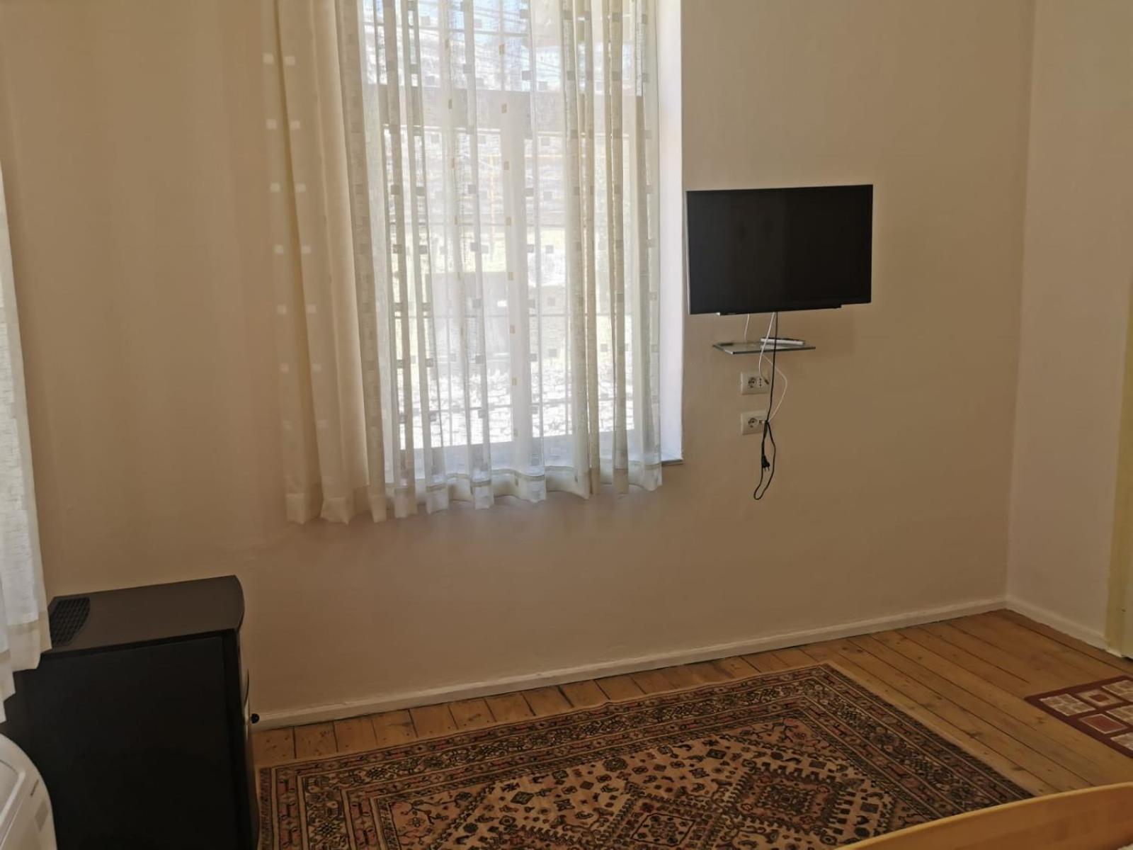 Gm Tirana Hostel Eksteriør billede